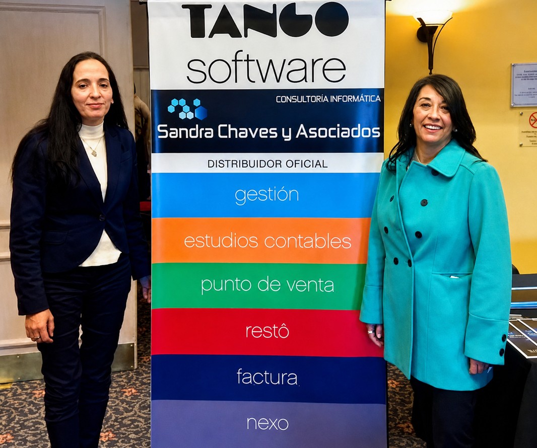 Paola García y la Ing. Sandra Elizabeth Chaves, el equipo de Sandra Chaves y Asociados